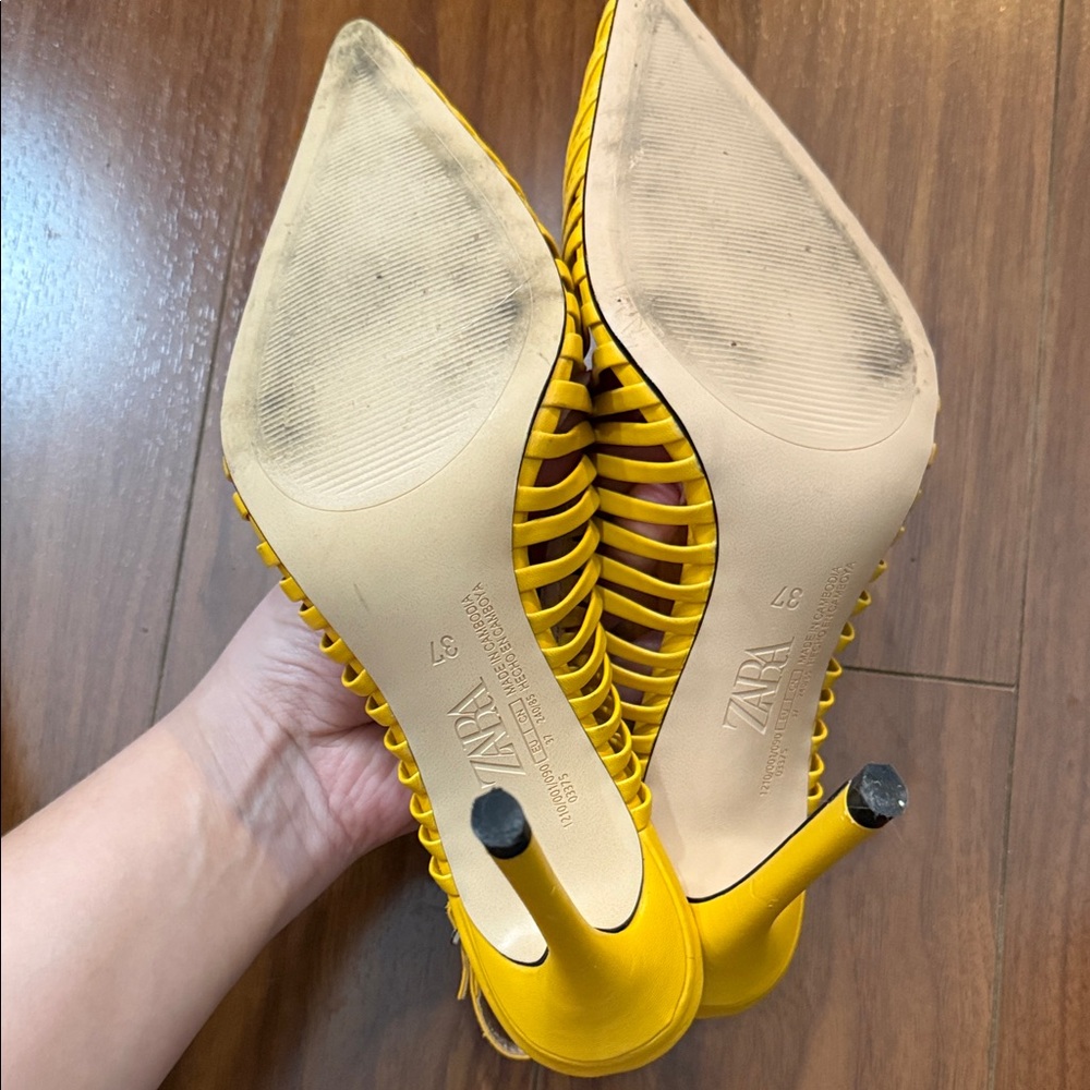 Zara Mustard Strappy Heels - Picture 5 of 5